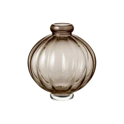Balloon vase 01, smoke