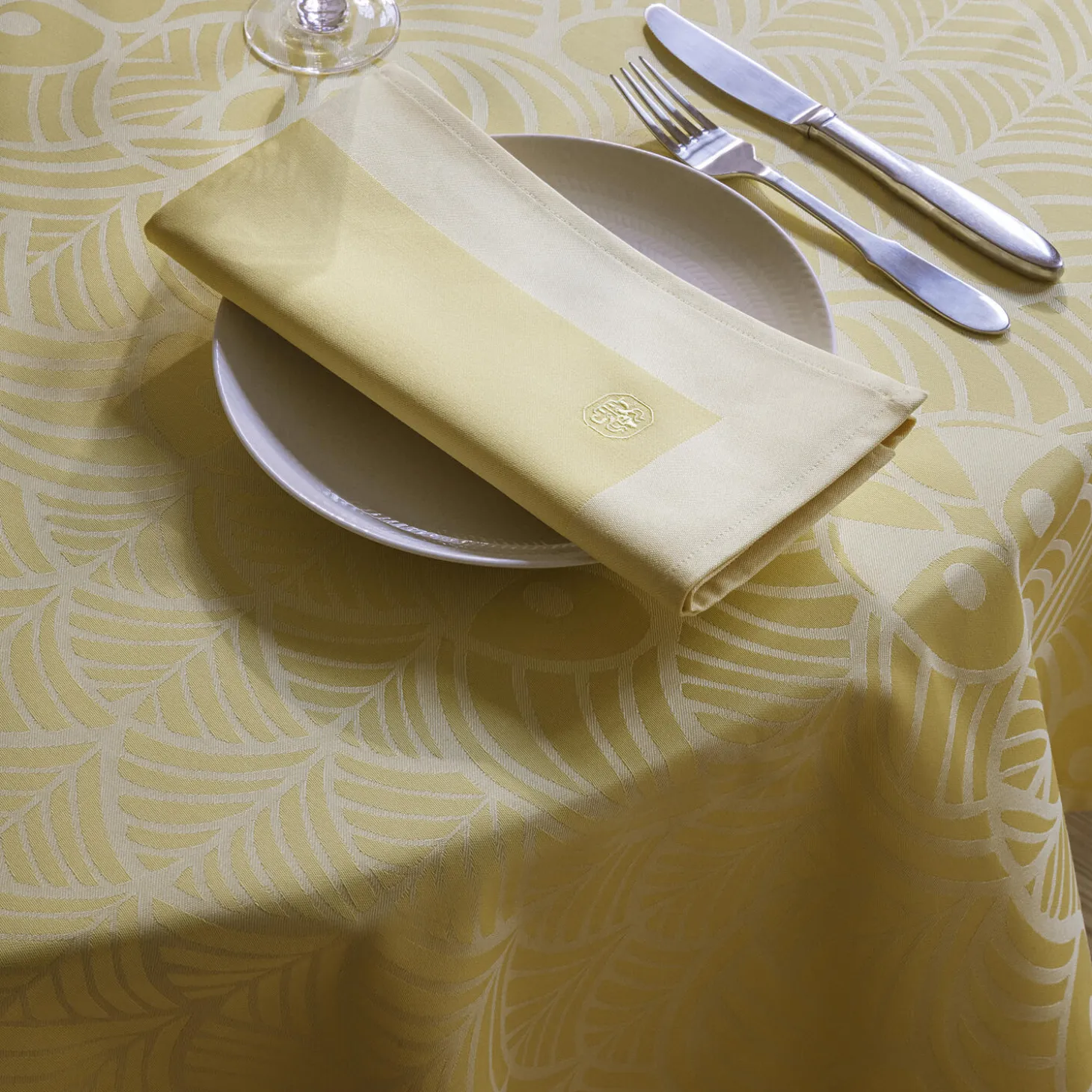 Easter Damaskduk, yellow