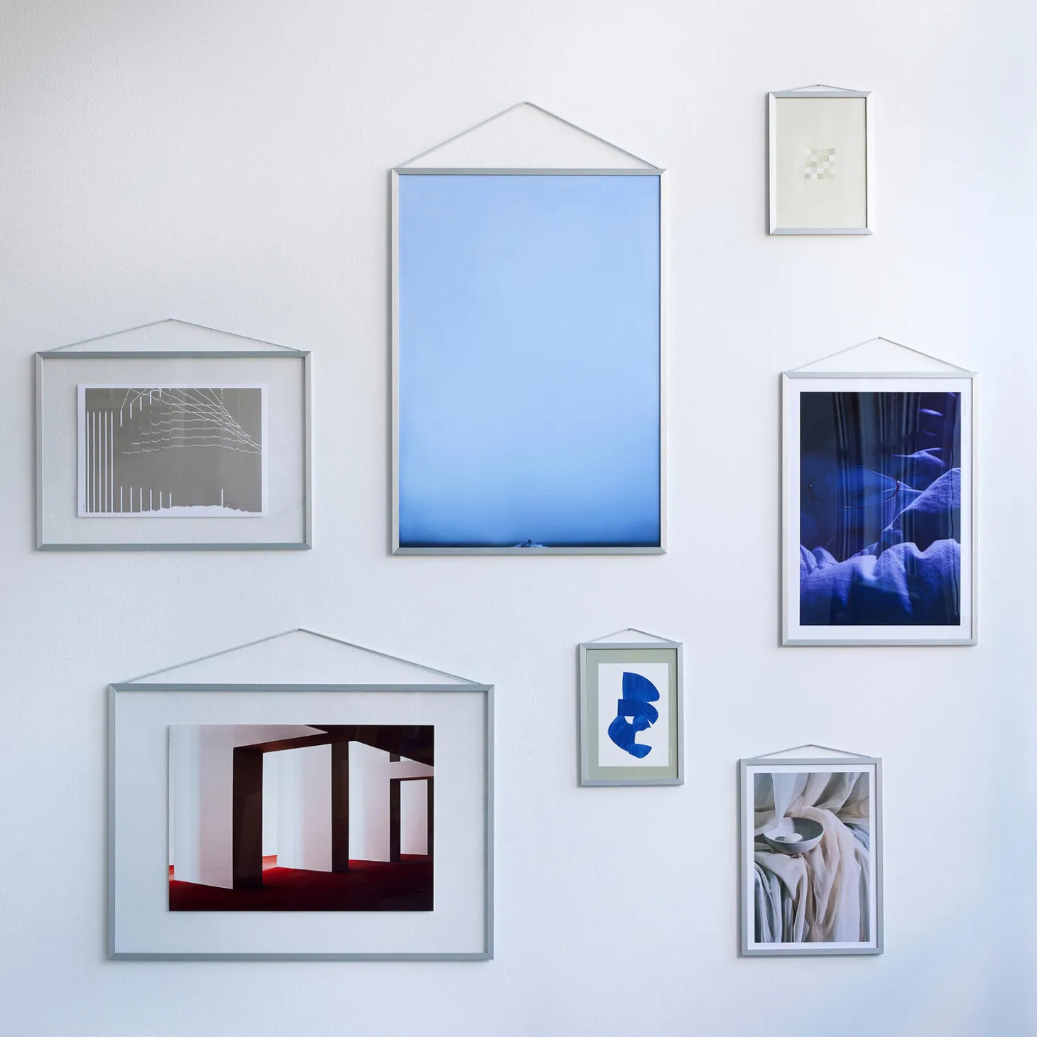 Frame, white