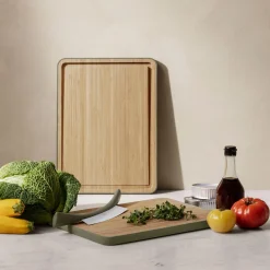 Green Tools bambusskjærefjøl med saftrille