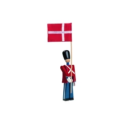 Kay Bojesen fanebærer med Tekstilflaggg, liten