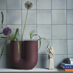Kink Vase, deep red