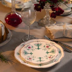 Lucia frokosttallerken 21 cm, hvit/rød/grønn