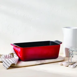 Støpejern brødform 23 cm, cerise