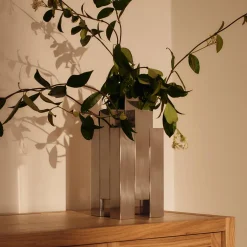 Tessera Vase, mirror polished